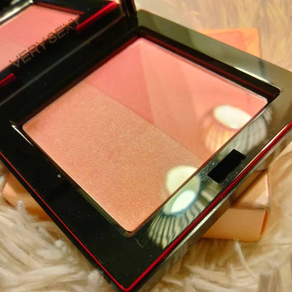 🆕 Victoria’s Secret Very Sexy Blush/Highlight Duo RUNWAY